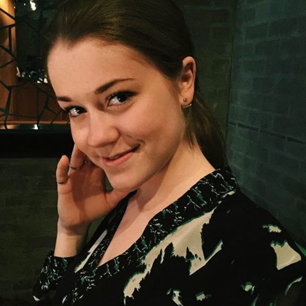 Meet your Posher, Elizabeth